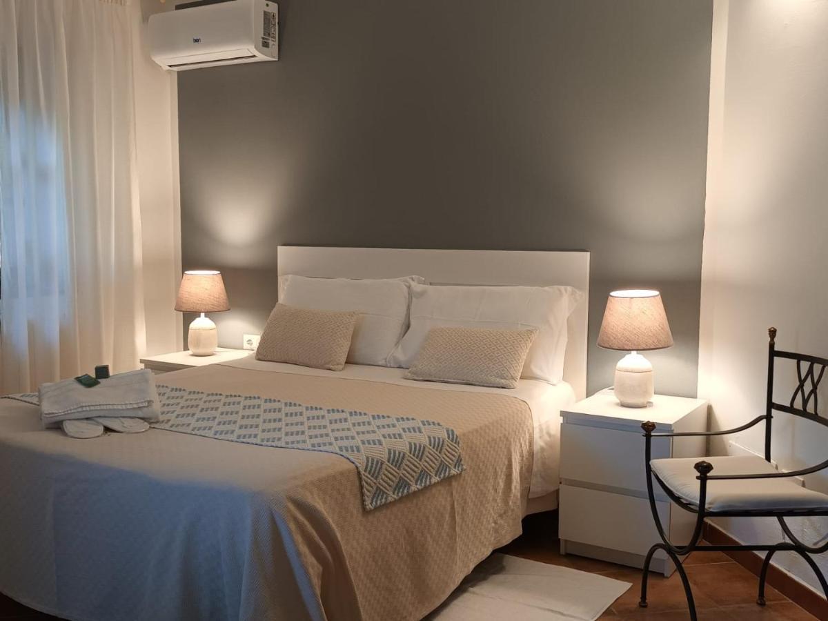 Hotel Domus Francy à San Teodoro  Extérieur photo