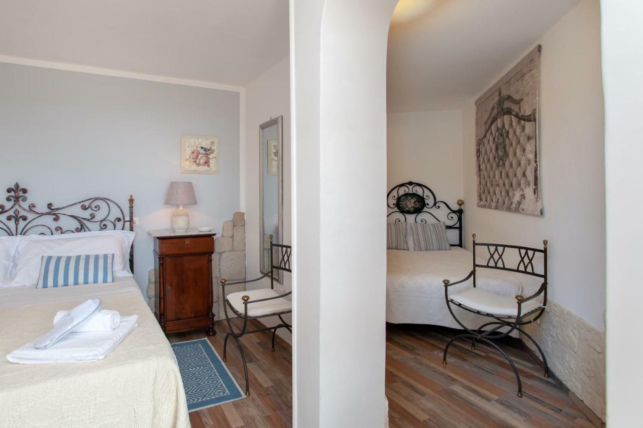 Hotel Domus Francy à San Teodoro  Extérieur photo