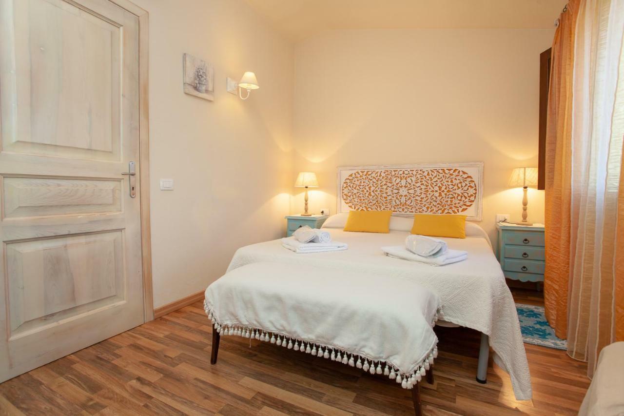 Hotel Domus Francy à San Teodoro  Extérieur photo